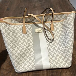 Kate spade purse with broken handle